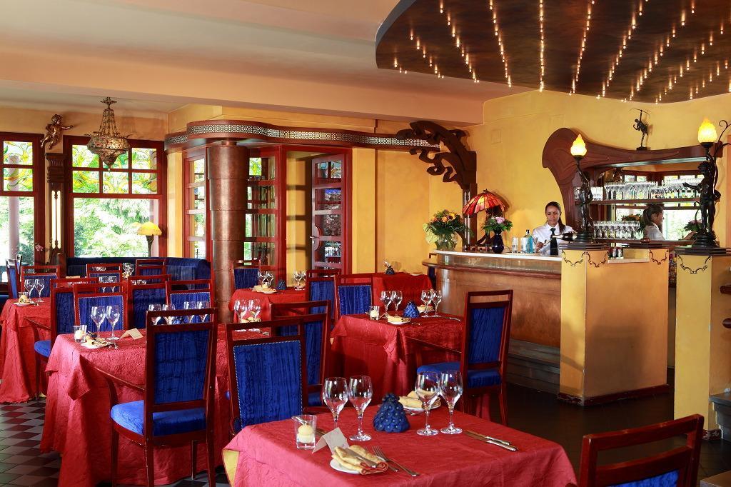 The Seven Hotel Esch-sur-Alzette Restaurante foto